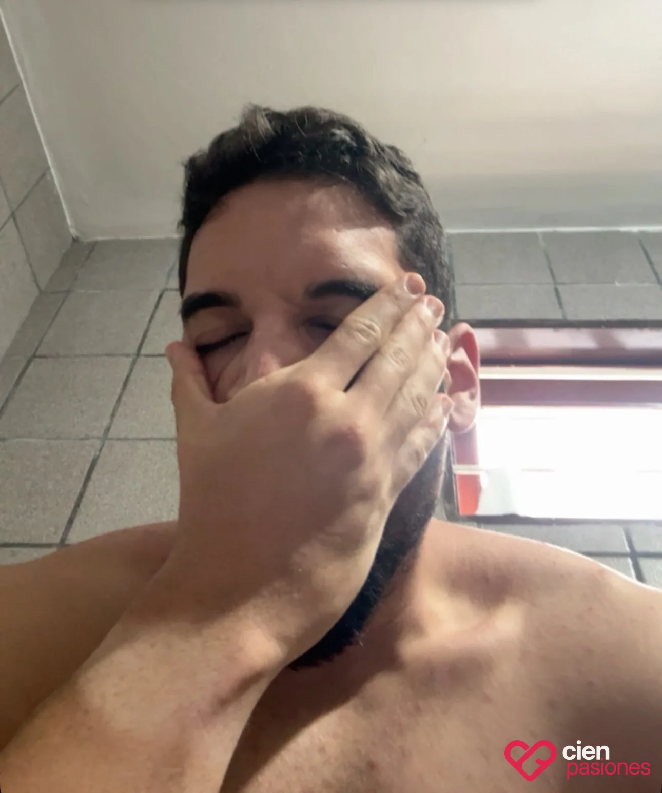 Ofrezco un buen masaje erótico y sexo sin tabúes y sin compl — foto 4